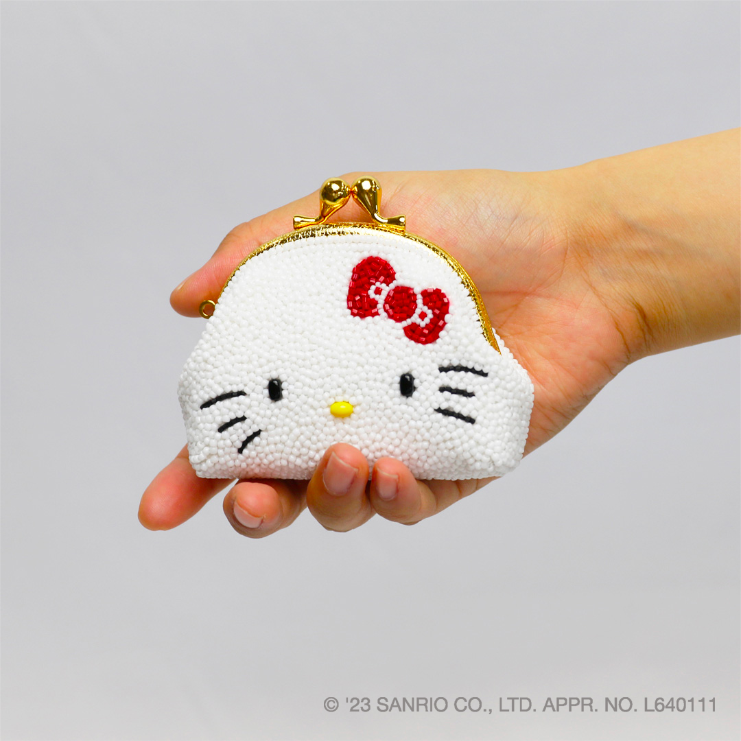 ハローキティのビーズ刺繍財布 - 柏ビーズ