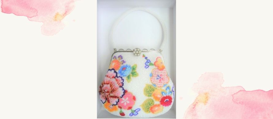 プレゼントに最適な柏ビーズの花柄メガネケース プレゼントに最適な柏